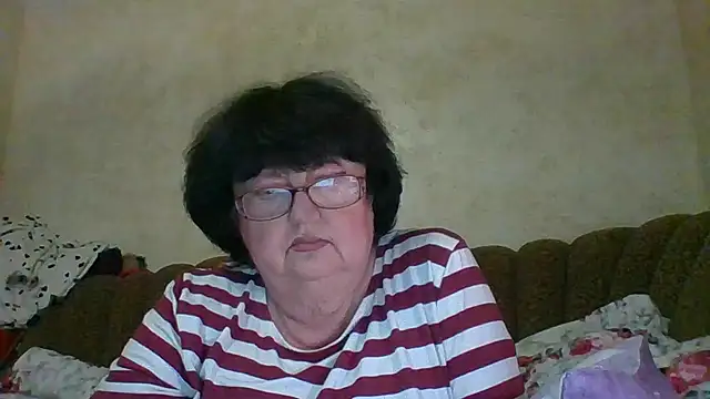 Snapshot of MilaSky5303 chatting on November 17, 2:56 pm MilaSky5303 online show from November 17, 2:56 pm