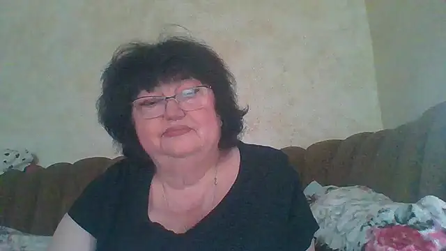 Snapshot of MilaSky5303 chatting on November 23, 8:25 am MilaSky5303 online show from November 23, 8:25 am