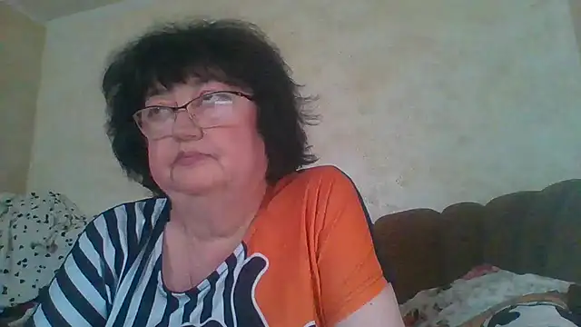 Snapshot of MilaSky5303 chatting on November 27, 9:22 am MilaSky5303 online show from November 27, 9:22 am