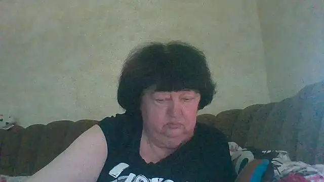 Snapshot of MilaSky5303 chatting on November 28, 9:23 am MilaSky5303 online show from November 28, 9:23 am