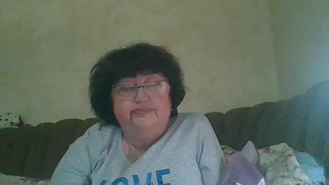 Snapshot of MilaSky5303 chatting on December 4, 1:09 pm MilaSky5303 online show from December 4, 1:09 pm