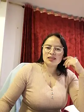 Snapshot of Daliz_Leon chatting on October 13, 2:00 am Daliz Leon online show from October 13, 2:00 am