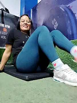 Snapshot of Daliz_Leon chatting on December 18, 12:06 am Daliz Leon online show from December 18, 12:06 am