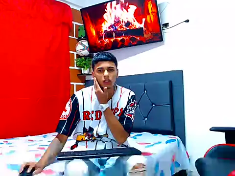 cristian tayron1 online show from June 6, 6:18 am