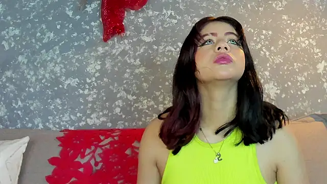 Snapshot of Julieth_brown_ chatting on November 23, 12:27 pm Julieth brown online show from November 23, 12:27 pm