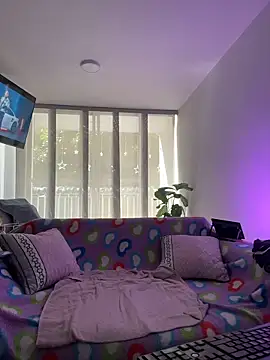 Snapshot of MoraInFire chatting on December 15, 3:16 pm MoraInFire online show from December 15, 3:16 pm