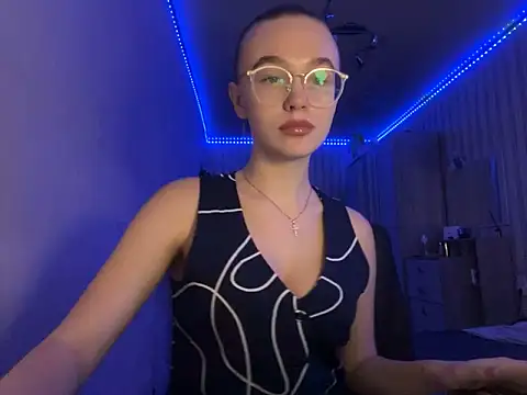 Snapshot of bellameow88 chatting on September 9, 12:48 pm bellameow88 online show from September 9, 12:48 pm