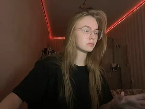 Snapshot of bellameow88 chatting on November 3, 11:44 am bellameow88 online show from November 3, 11:44 am