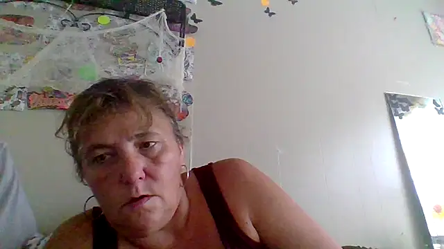 Snapshot of Bored_Grandma chatting on September 19, 7:03 pm Bored Grandma online show from September 19, 7:03 pm