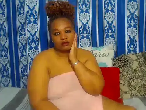 Snapshot of JUICEYLIPS333 chatting on September 20, 4:52 pm JUICEYLIPS333 online show from September 20, 4:52 pm