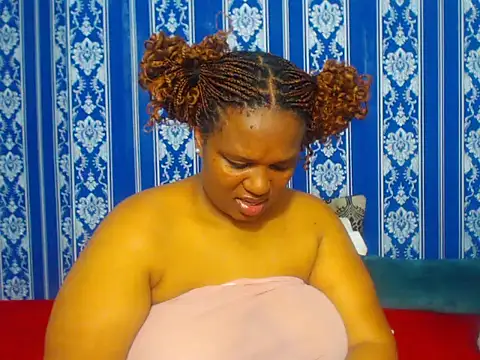 Snapshot of JUICEYLIPS333 chatting on October 2, 2:13 pm JUICEYLIPS333 online show from October 2, 2:13 pm