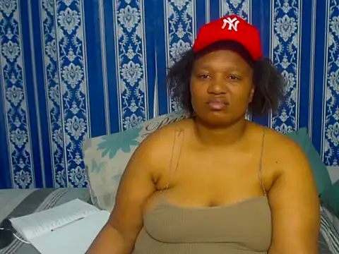 JUICEYLIPS333 online show from November 7, 6:19 pm