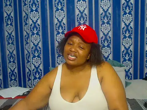 JUICEYLIPS333 online show from November 8, 6:24 am