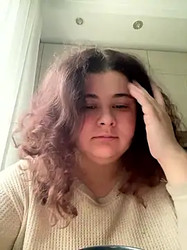 AliceCurlyX online show from January 7, 10:40 am