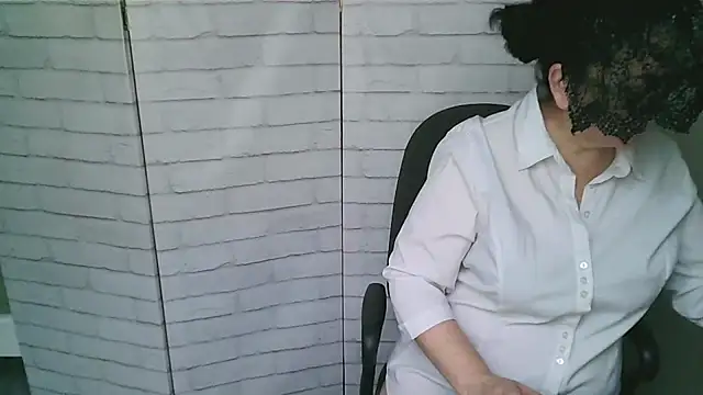 Snapshot of Helen_xi_ chatting on November 21, 12:15 pm Helen xi online show from November 21, 12:15 pm