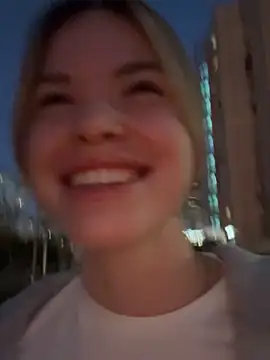 Snapshot of SMELLSEX chatting on September 10, 4:40 pm SMELLSEX online show from September 10, 4:40 pm