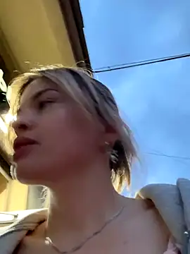 Snapshot of SMELLSEX chatting on September 18, 4:20 pm SMELLSEX online show from September 18, 4:20 pm