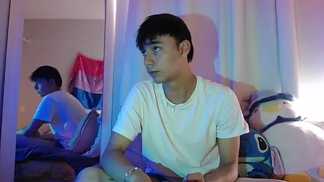 Snapshot of Noah_Blaze chatting on October 16, 7:04 pm Noah Blaze online show from October 16, 7:04 pm