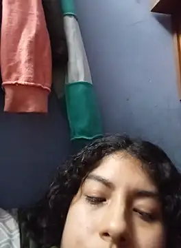 Snapshot of Syndel23 chatting on September 24, 3:10 am Syndel23 online show from September 24, 3:10 am