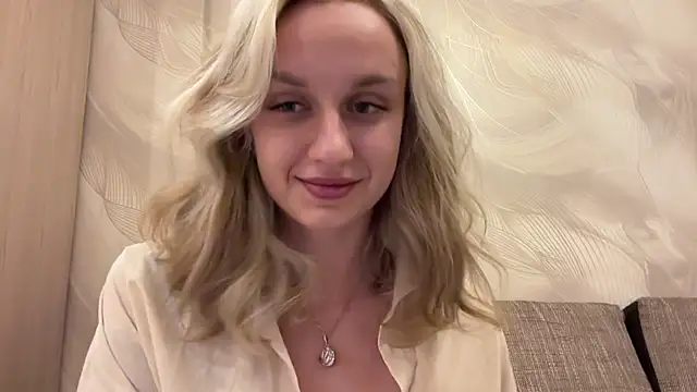 AdeleEverhart online show from November 29, 6:11 pm