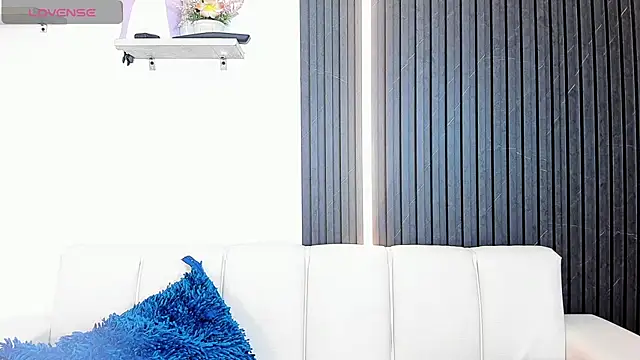 Snapshot of Gabrielaa_Miller_ chatting on October 4, 7:23 pm Gabrielaa Miller online show from October 4, 7:23 pm