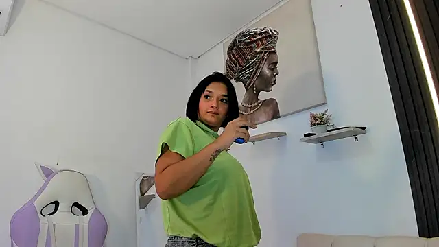 Snapshot of Gabrielaa_Miller_ chatting on November 13, 7:35 pm Gabrielaa Miller online show from November 13, 7:35 pm