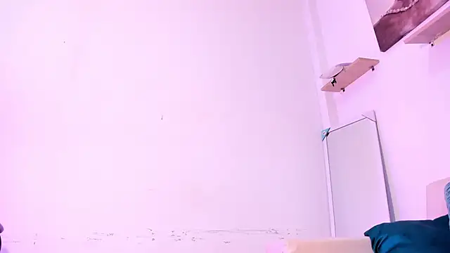 Snapshot of Gabrielaa_Miller_ chatting on November 26, 7:26 pm Gabrielaa Miller online show from November 26, 7:26 pm