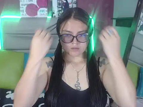 Cailing Zu online show from September 9, 8:19 pm