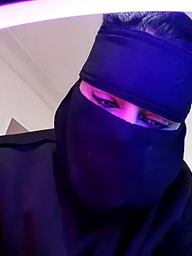 lilyan12 online show from April 7, 1:17 am