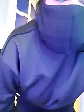 lilyan12 online show from April 18, 12:14 am