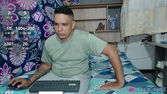 Snapshot of luisafe2025 chatting on October 10, 4:22 am luisafe2025 online show from October 10, 4:22 am