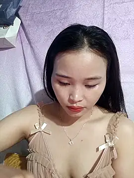 Snapshot of Lili_lovely chatting on November 1, 1:18 am Lili lovely online show from November 1, 1:18 am