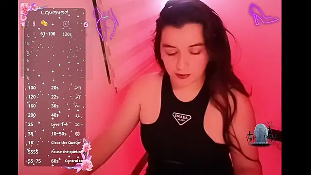 Snapshot of DanniG2000_ chatting on November 2, 3:53 am DanniG2000 online show from November 2, 3:53 am