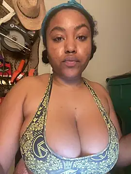 princesslivv online show from April 13, 1:44 am