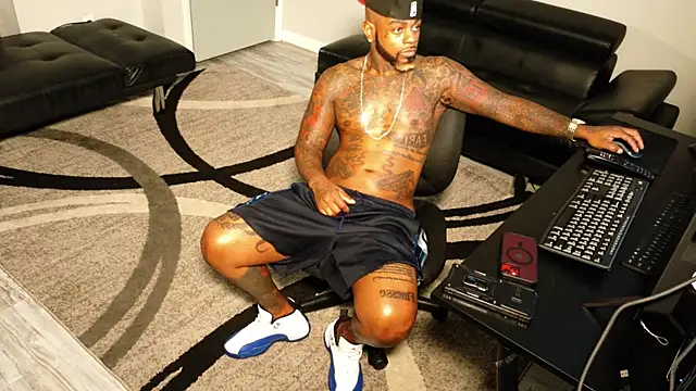 SLANGONDEMHOES online show from October 1, 5:30 pm