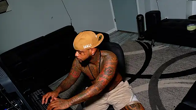 SLANGONDEMHOES online show from January 31, 7:11 pm