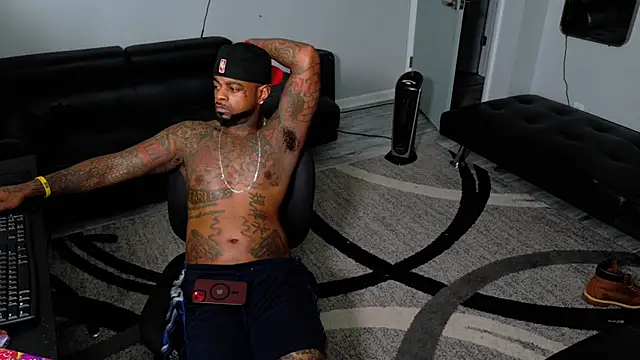 SLANGONDEMHOES online show from March 30, 8:43 pm