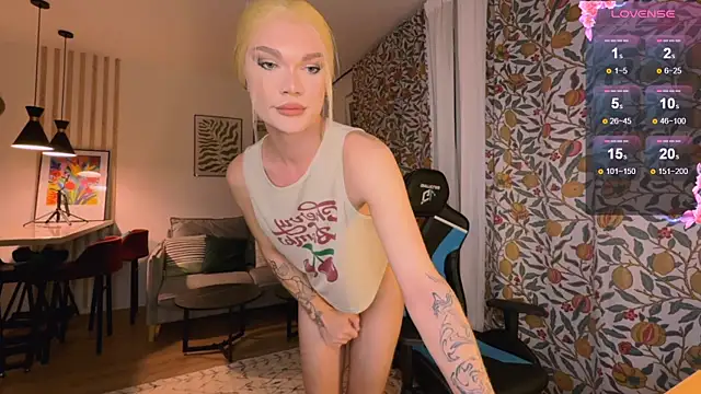 Snapshot of my-muse chatting on October 5, 5:44 pm my-muse online show from October 5, 5:44 pm