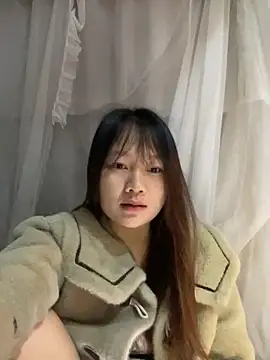 Hinne07 online show from December 2, 1:55 am