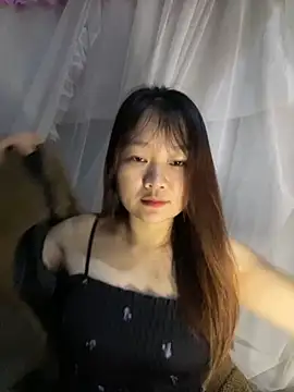 Hinne07 online show from December 4, 1:26 am