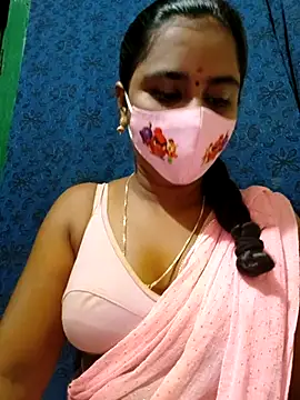 mini-queen online show from September 11, 4:18 pm