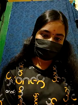 mini-queen online show from October 28, 5:26 pm