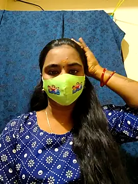 mini-queen online show from November 29, 1:58 pm