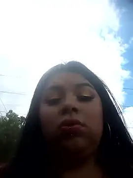 snow belle online show from January 11, 3:06 pm