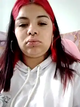 snow belle online show from February 19, 1:29 pm