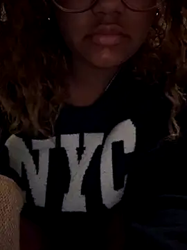 StylishEchium online show from September 24, 6:44 pm