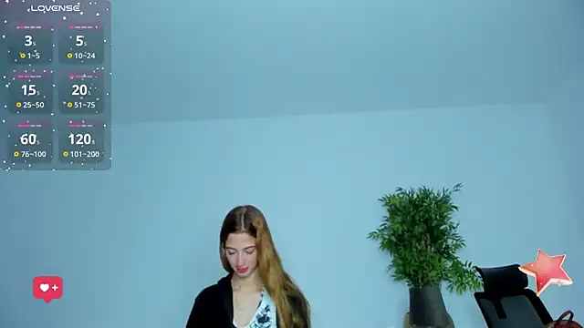 Snapshot of Emilywillis8 chatting on September 19, 1:01 pm Emilywillis8 online show from September 19, 1:01 pm