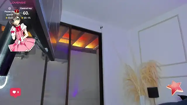 Snapshot of Emilywillis8 chatting on October 29, 1:13 pm Emilywillis8 online show from October 29, 1:13 pm