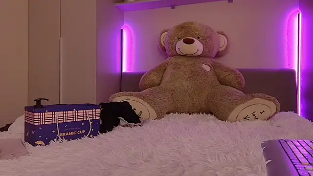 Missss Eva online show from December 1, 9:14 am