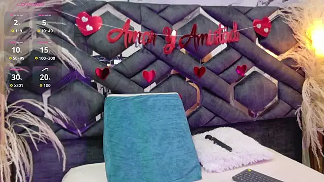 Snapshot of Madison_03 chatting on September 17, 4:58 am Madison 03 online show from September 17, 4:58 am